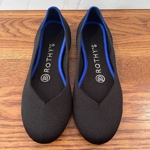 Authentic Black Rothys - the flat